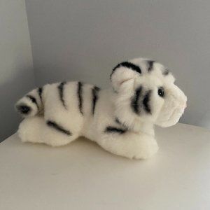 Miyori by Aurora White Tiger